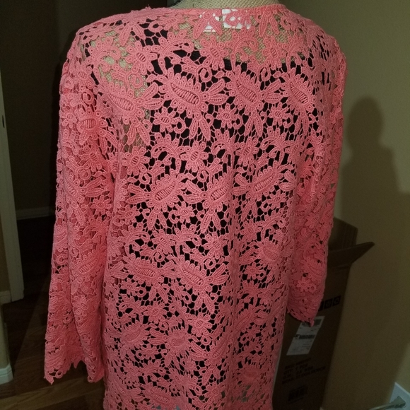 Top - Picture 1 of 4